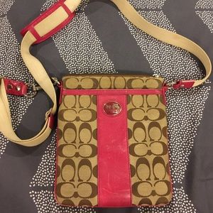 3/$10 ✨ Coach Crossbody Bag